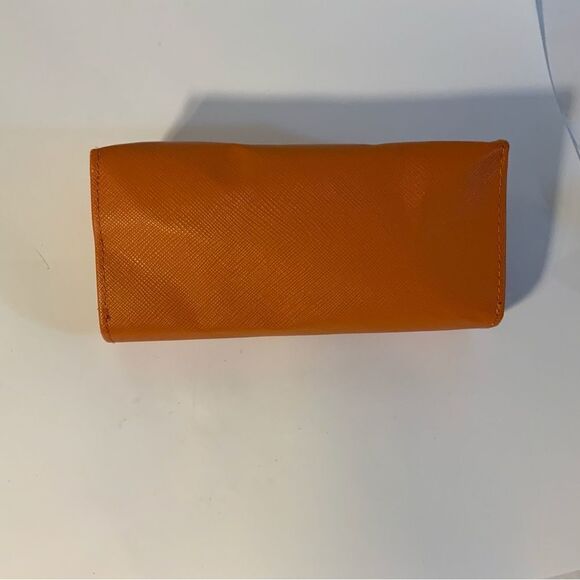 Tory Burch Sunglasses Case - Picture 8 of 9